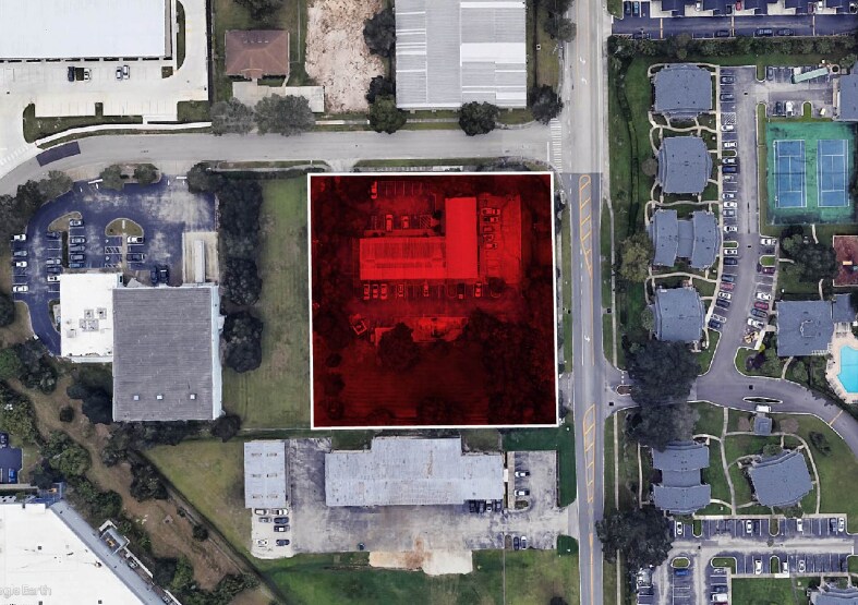 3300 Commerce Blvd, Kissimmee, FL à vendre - Photo principale – Image 1 sur 1