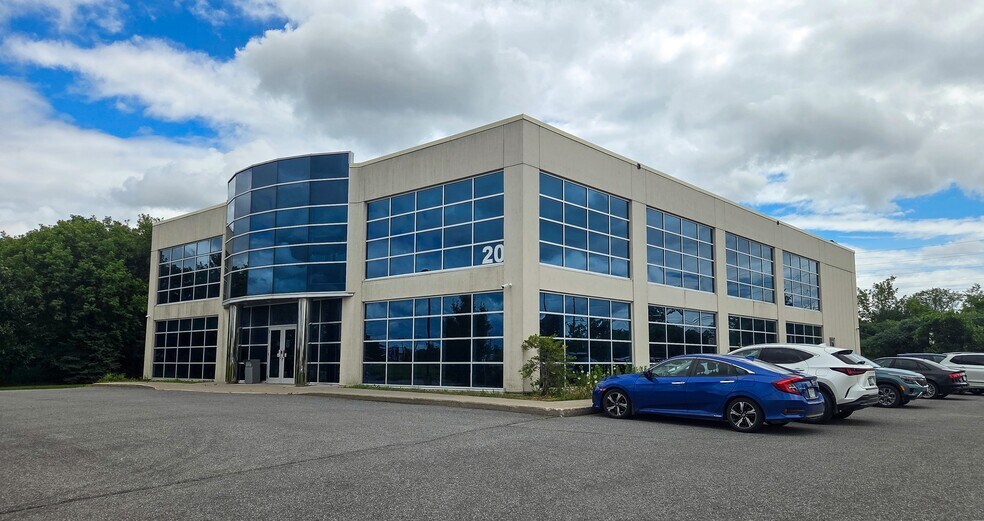 20 Hyperion Crt, Kingston, ON à louer - Photo de l’immeuble – Image 1 sur 9