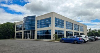 Plus de détails pour 20 Hyperion Crt, Kingston, ON - Local d'activités à louer