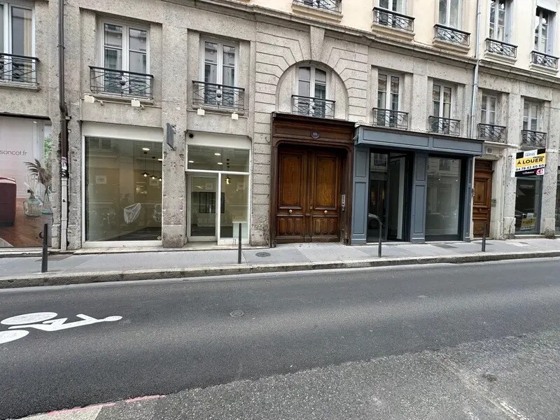 Local commercial dans Lyon à louer Photo de l’immeuble– Image 1 sur 7