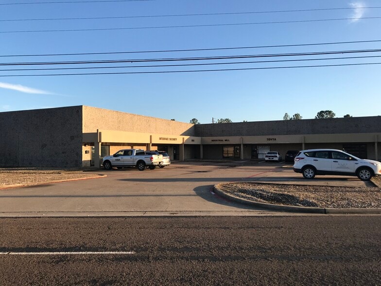 1612-1630 E Whaley St, Longview, TX à louer - Photo de l’immeuble – Image 1 sur 11