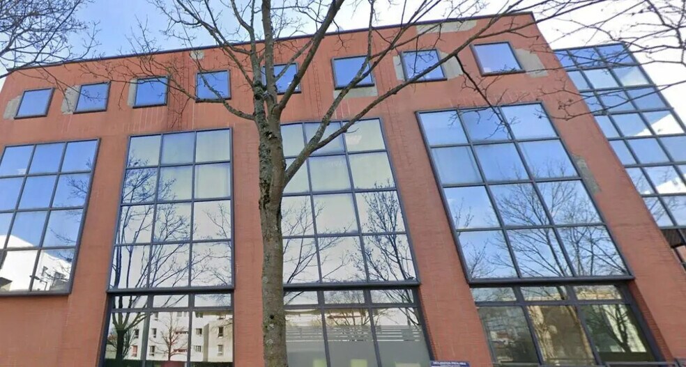 Bureau dans Cergy à louer - Photo de l’immeuble – Image 2 sur 9