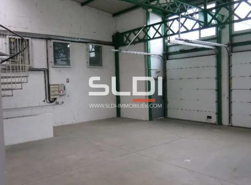 Local d’activités dans Vénissieux à louer Photo intérieure– Image 1 sur 7
