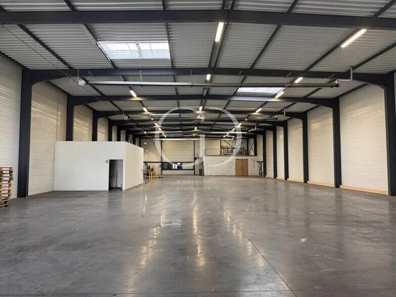 Local d'activités dans Meyzieu à vendre - Photo intérieure – Image 3 sur 6