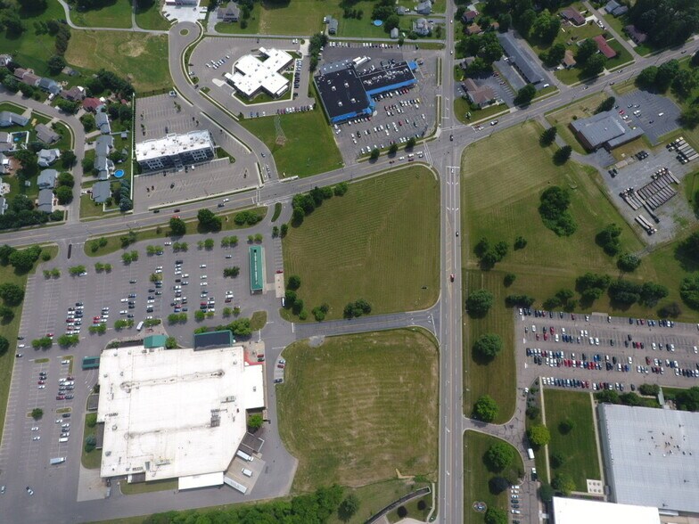 187 W Ohio Ave, Dover, OH à vendre - Photo de l’immeuble – Image 2 sur 11