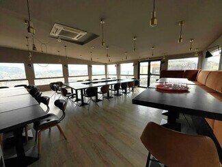 Plus de détails pour Local commercial à louer