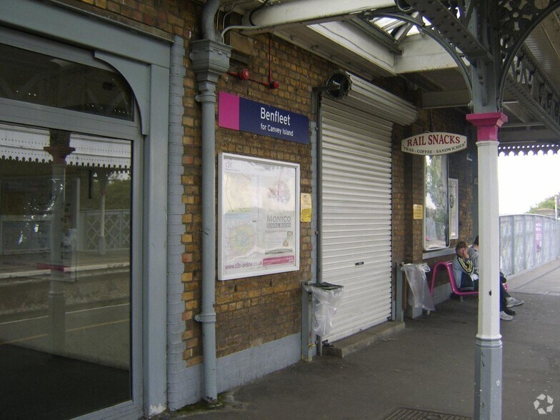 1 Ferry Rd, Benfleet à louer - Photo de l’immeuble – Image 2 sur 2