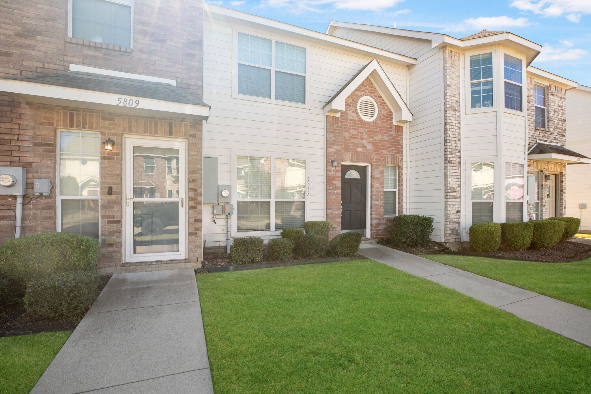 5813 Giddyup Ln, Fort Worth, TX à vendre Photo principale– Image 1 sur 4