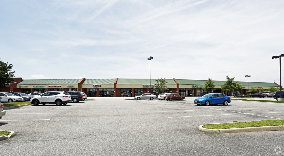 2815 Godwin Blvd, Suffolk, VA à louer - Photo de l’immeuble – Image 3 sur 4