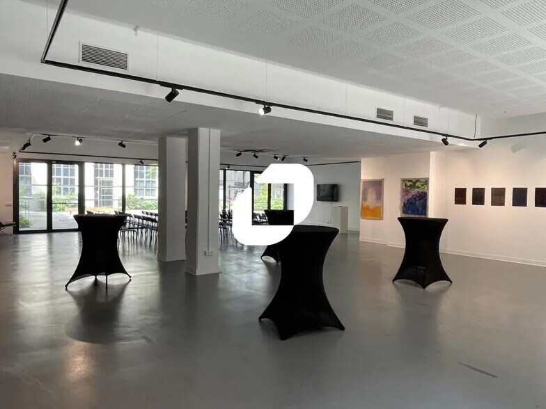 Bureau dans Lille à vendre - Photo de l’immeuble – Image 2 sur 7