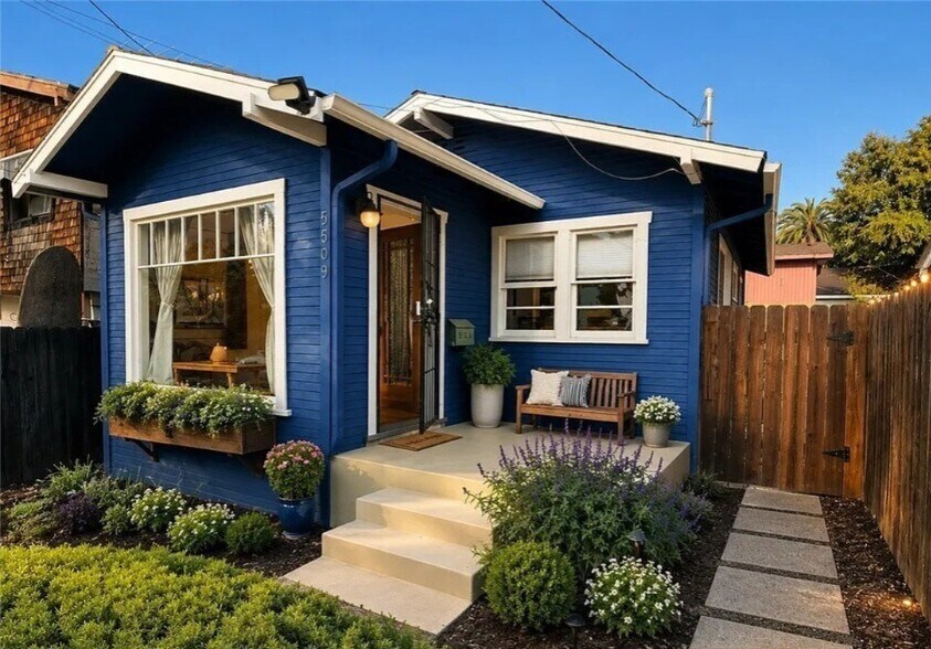 5509 Eaton St, Los Angeles, CA à louer - Photo de l’immeuble – Image 1 sur 1