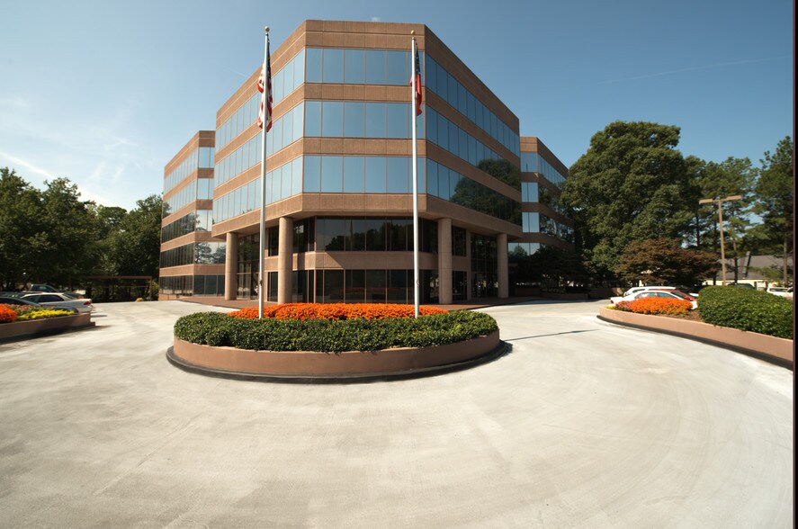 1995 N Park Pl SE, Atlanta, GA à louer - Photo de l’immeuble – Image 2 sur 42