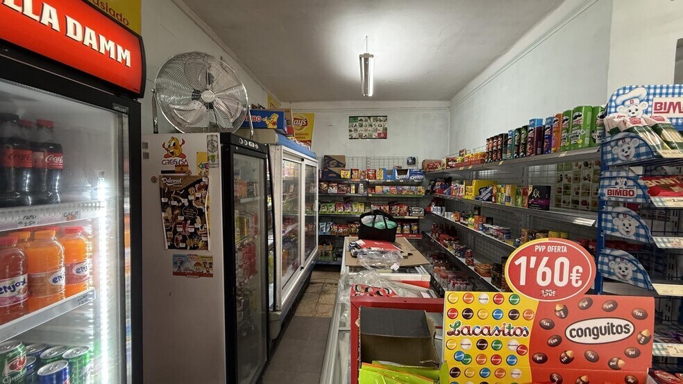 Immeuble residentiel dans Esplugues de Llobregat, Barcelona à vendre - Photo de l’immeuble – Image 2 sur 13