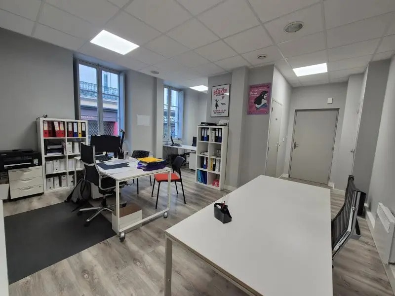 20 Rue De La Roë, Angers à louer Photo de l’immeuble– Image 1 sur 8