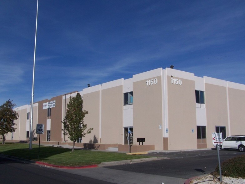 1150 Matley Ln, Reno, NV à louer - Photo de l’immeuble – Image 2 sur 10