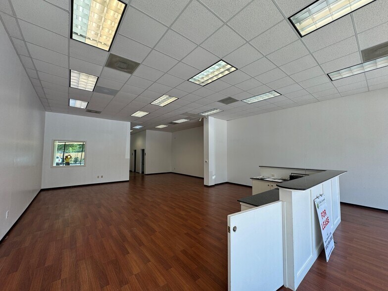 12914 Malcomson Rd, Houston, TX à louer - Photo de l’immeuble – Image 2 sur 20
