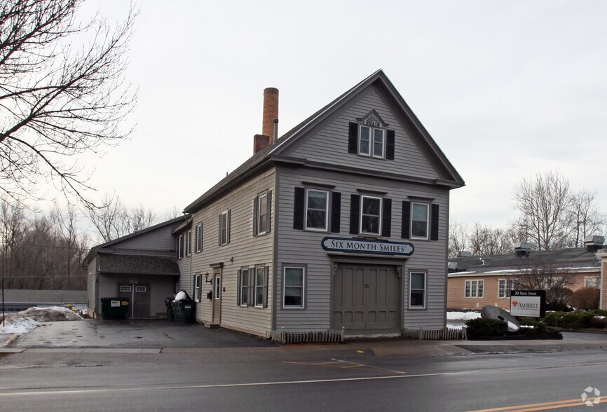 35 Main St, Scottsville, NY à vendre - Photo principale – Image 1 sur 40
