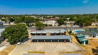 Plus de détails pour 405 S Washington St, Fredericksburg, TX - Spécialisé à vendre