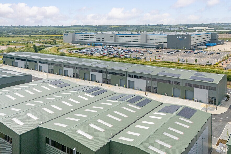 Pontefract Ln, Leeds à louer - Photo principale – Image 2 sur 25