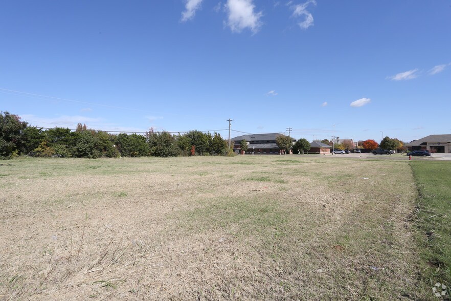 600 Merchant Dr, Norman, OK à vendre - Photo de l’immeuble – Image 3 sur 4