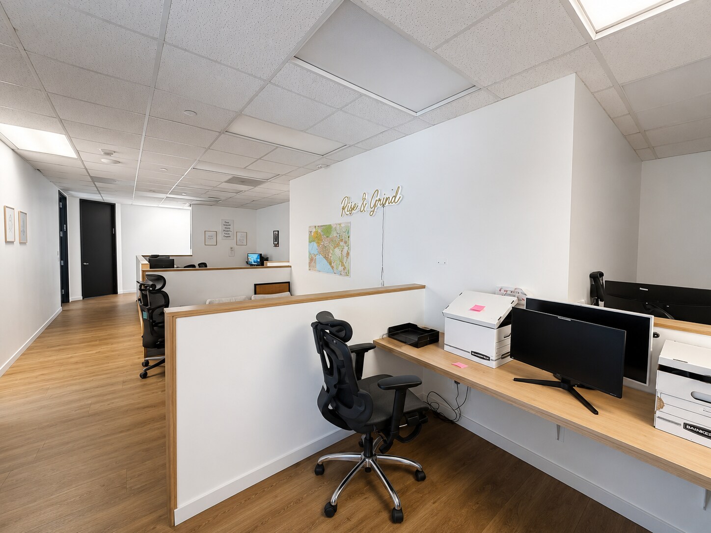16255 Ventura Blvd, Encino, CA à louer Photo intérieure– Image 1 sur 6