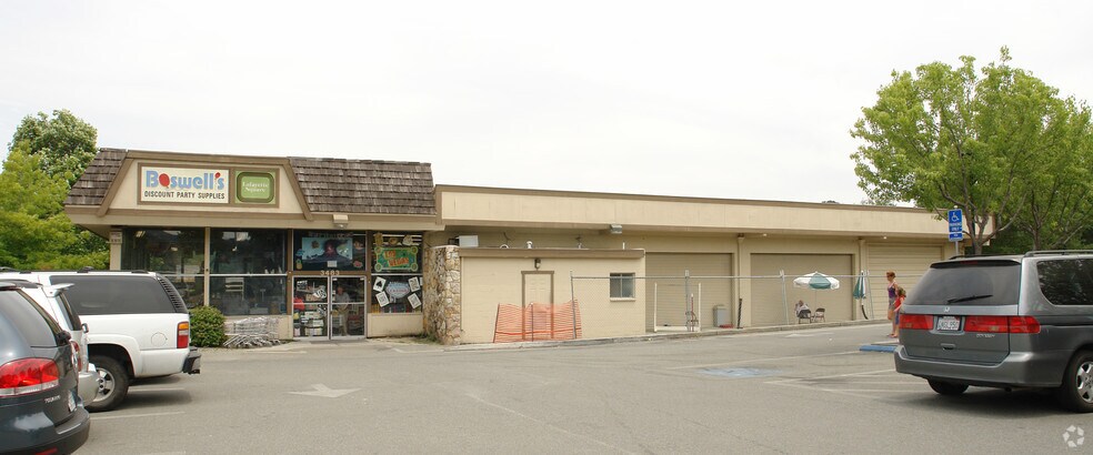 3483 Mt Diablo Blvd, Lafayette, CA à vendre - Photo de l’immeuble – Image 3 sur 7