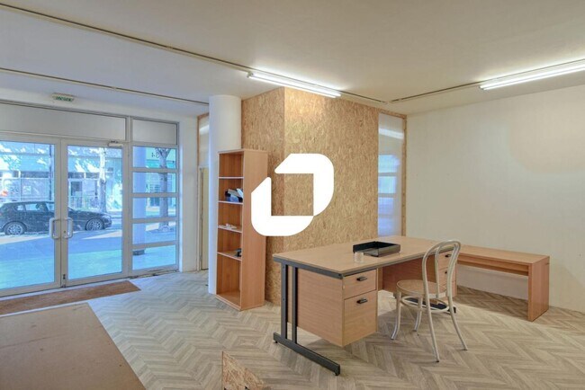 Plus de détails pour Bureau à louer