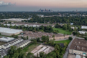 302-350 W 38th St, Houston, TX - Vue aérienne  vue de carte
