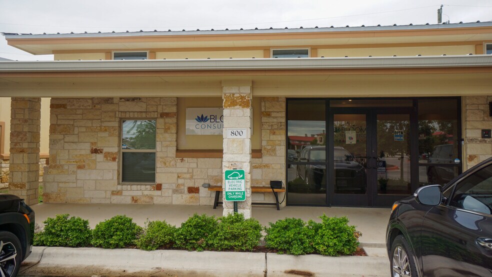 3001 Joe Dimaggio Blvd, Round Rock, TX à louer - Photo de l’immeuble – Image 2 sur 11