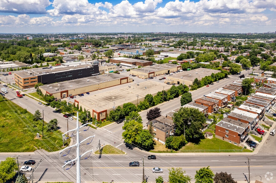 9361 Rue Wanklyn, Montréal, QC à louer - Aérien – Image 2 sur 5