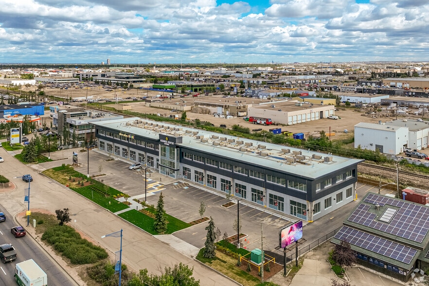 4805 Gateway Blvd NW, Edmonton, AB à louer - Aérien – Image 2 sur 5