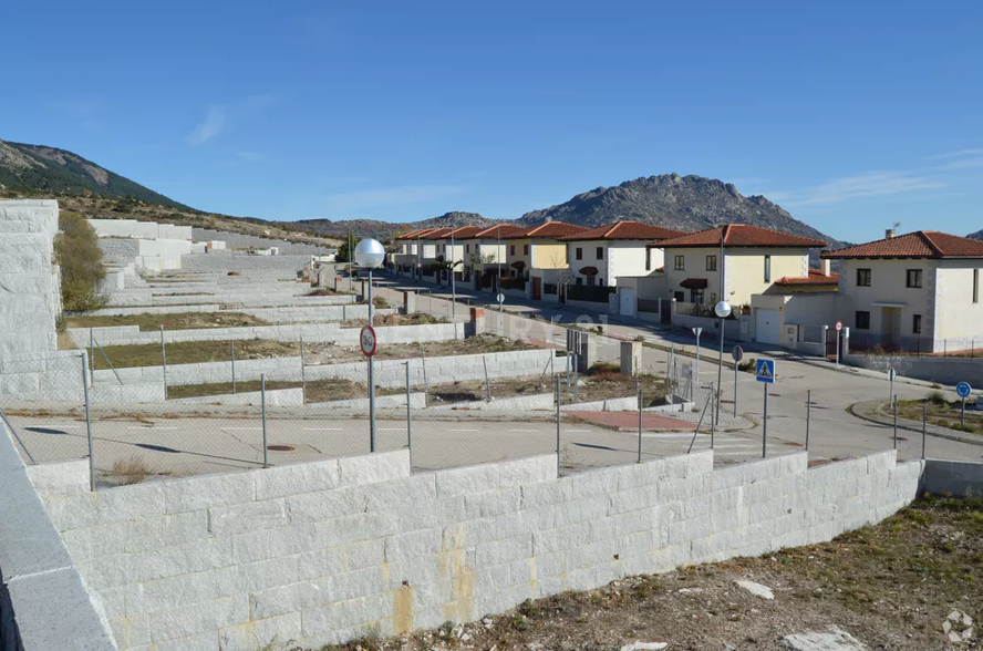 Terrain dans Bustarviejo, Madrid à vendre - Photo de l’immeuble – Image 2 sur 20
