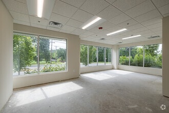 1 Housel Cir, Hillsborough, NJ à louer Photo intérieure– Image 1 sur 15