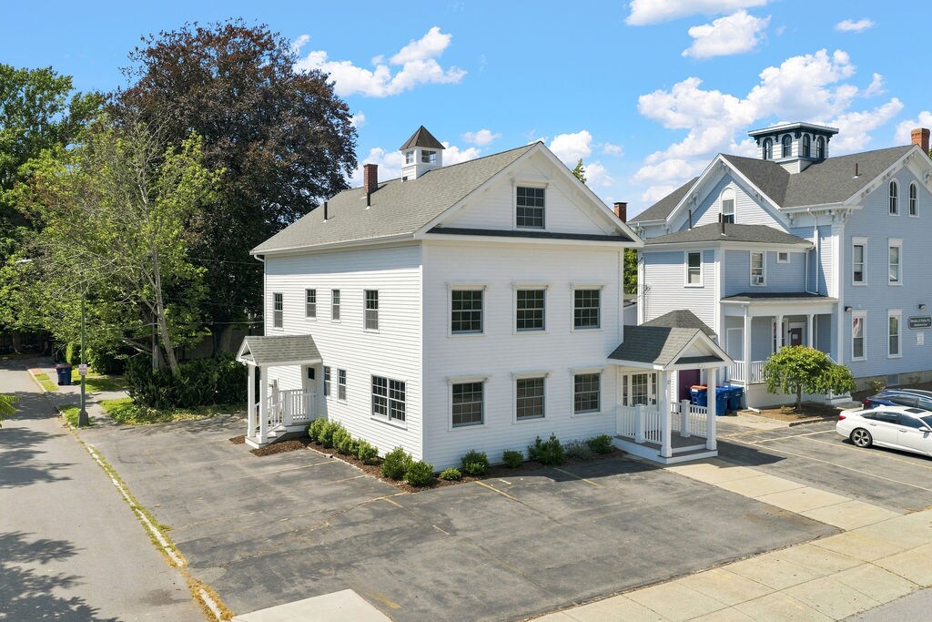 17 Orchard St, New Bedford, MA à vendre Photo de l’immeuble– Image 1 sur 39