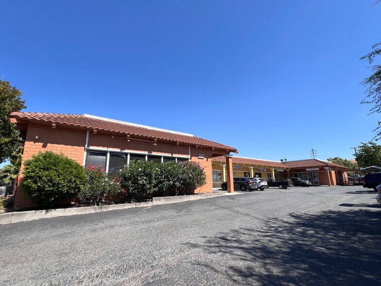 53 Manor Dr, Bay Point, CA à vendre - Photo de l’immeuble – Image 1 sur 9