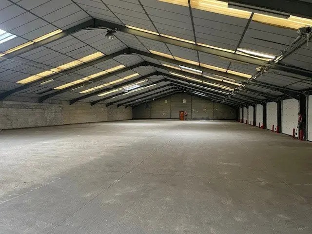 Local d’activités dans Couchey à louer - Photo de l’immeuble – Image 1 sur 5