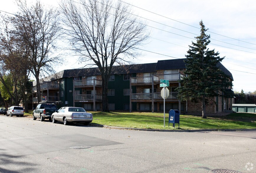 1410 Colorado Ave S, Saint Louis Park, MN à vendre - Photo de l’immeuble – Image 2 sur 2