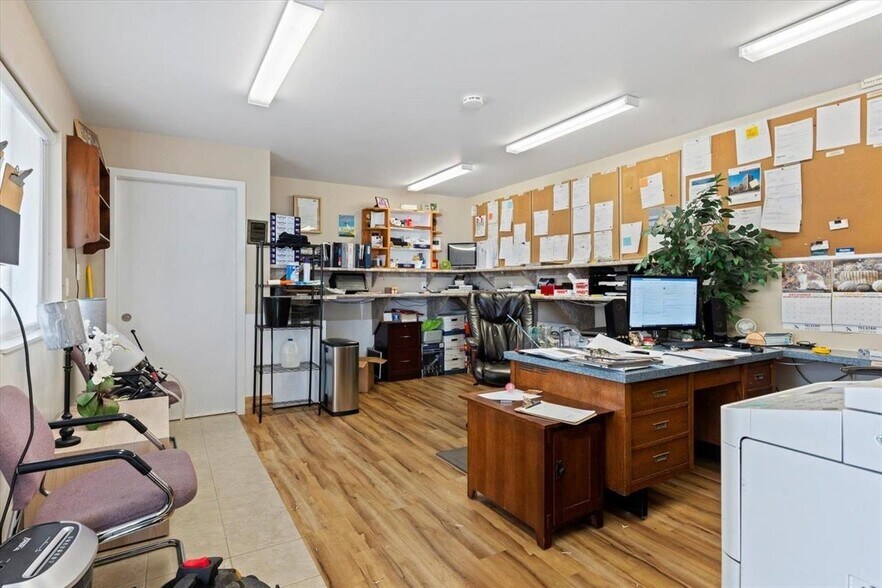 7663 Industrial Way, Agassiz, BC à vendre - Photo intérieure – Image 3 sur 8