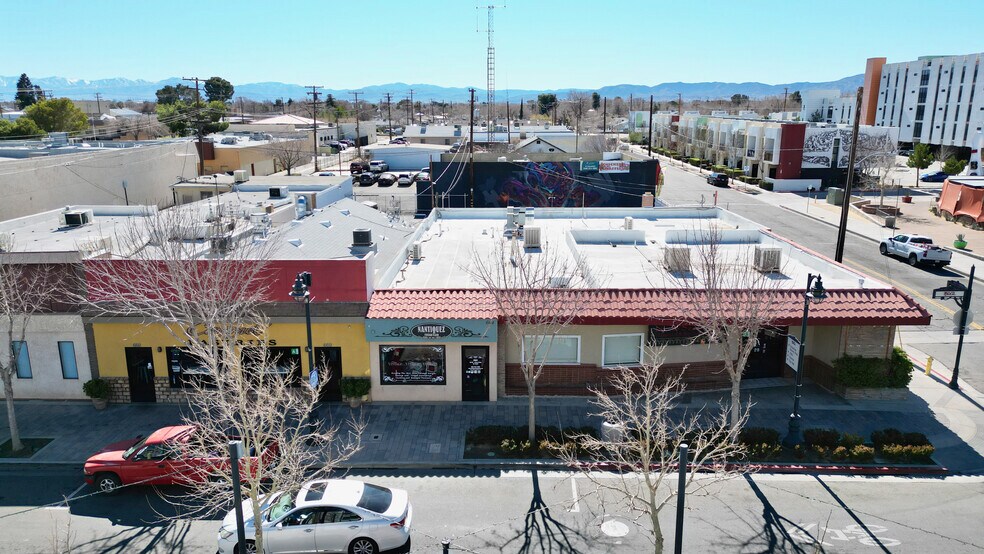 660-668 Lancaster Blvd, Lancaster, CA à vendre - Photo principale – Image 1 sur 19