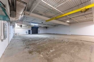 360 Mountain St, Sudbury, ON à louer Photo intérieure– Image 2 sur 20