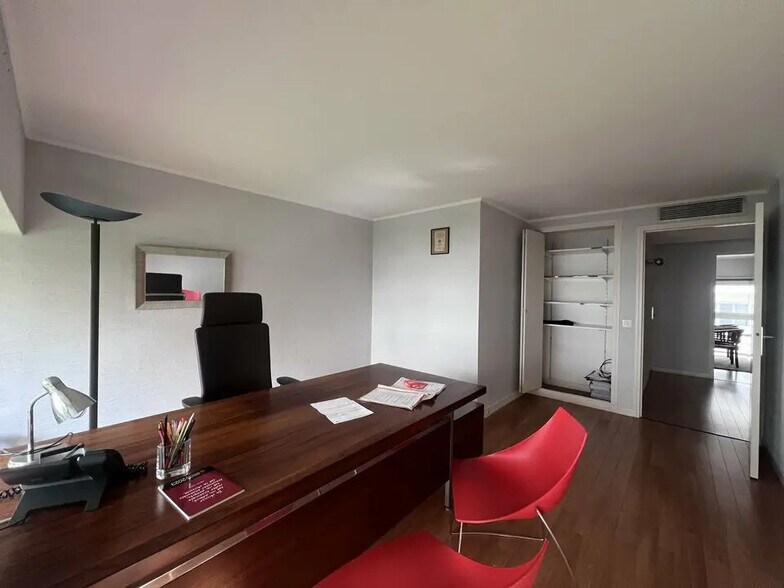 Bureau dans Le Cannet à vendre - Photo de l’immeuble – Image 2 sur 6