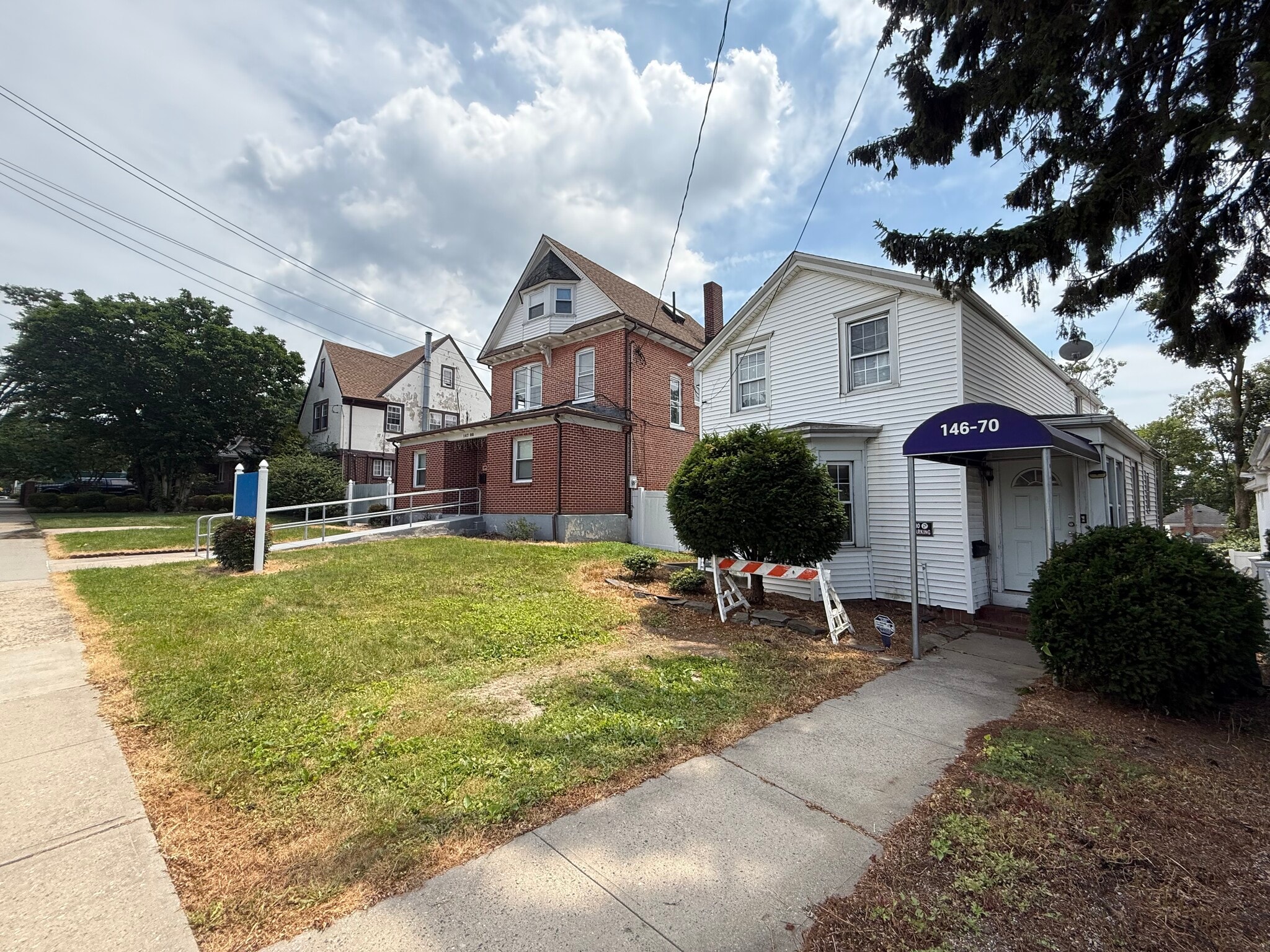 14670 Bayside Ave, Flushing, NY à vendre Photo principale– Image 1 sur 3