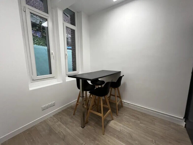 Bureau dans Amiens à louer - Photo de l’immeuble – Image 3 sur 7