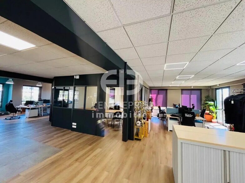 Bureau dans Villeneuve-Loubet à louer - Photo intérieure – Image 2 sur 9