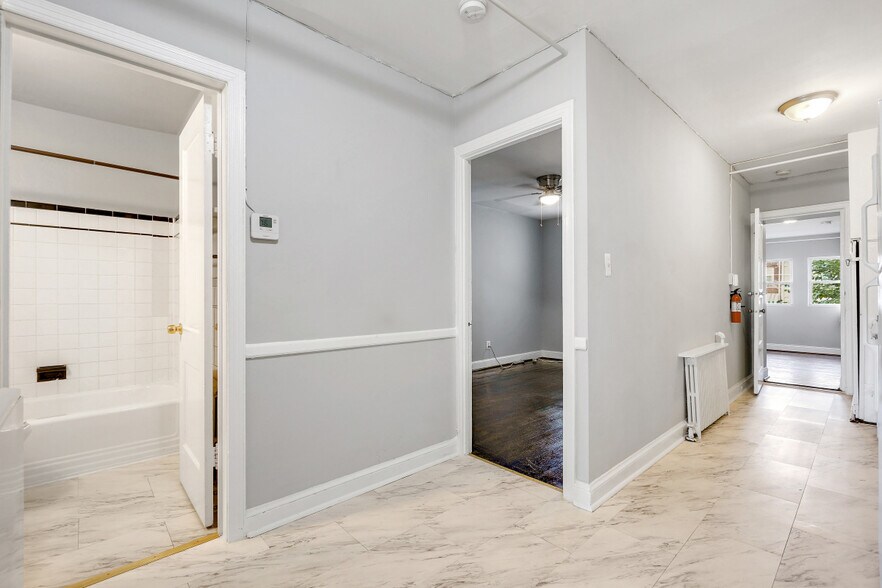 330 20th St NE, Washington, DC à vendre - Photo de l’immeuble – Image 3 sur 14