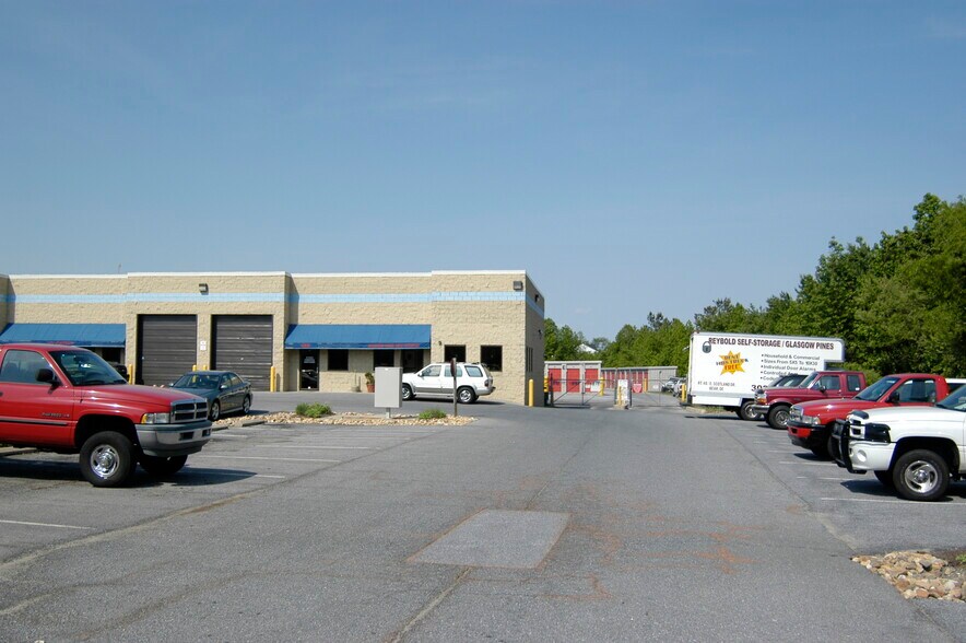 100 E Scotland Dr, Bear, DE à louer - Photo de l’immeuble – Image 3 sur 4