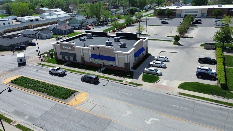 2953-2957 5th Ave S, Fort Dodge, IA à louer - Photo de l’immeuble – Image 2 sur 9