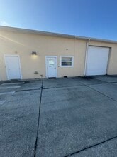 3111 Skyway Cir, Melbourne, FL à louer Photo intérieure– Image 1 sur 1