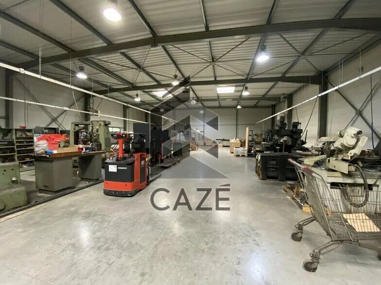 Local d'activités dans Saint-Médard-en-Jalles à vendre - Photo intérieure – Image 3 sur 6