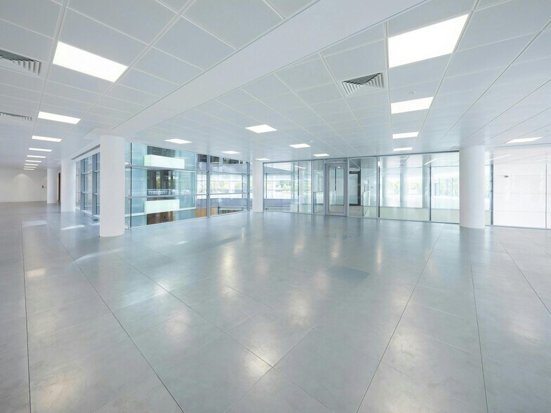 400 South Oak Way, Reading à louer - Photo de l’immeuble – Image 3 sur 5